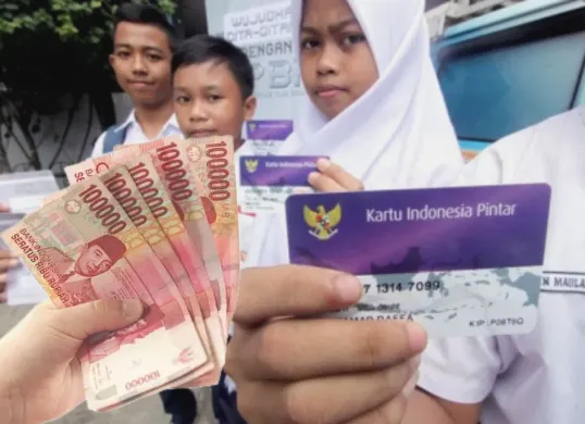 Cara Cek NISN Penerima Bansos PIP, Apakah Cair Maret 2025? Simak Update Informasinya. (Sumber: Poskota/Syifa Luthfiyah)