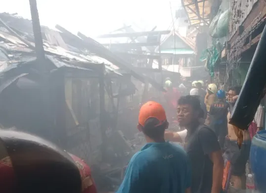 Kebakaran rumah di kawasan Sawah Besar, Jakarta Pusat, Selasa, 21 Januari 2025. (Sumber: Dok. Damkar Jakpus)