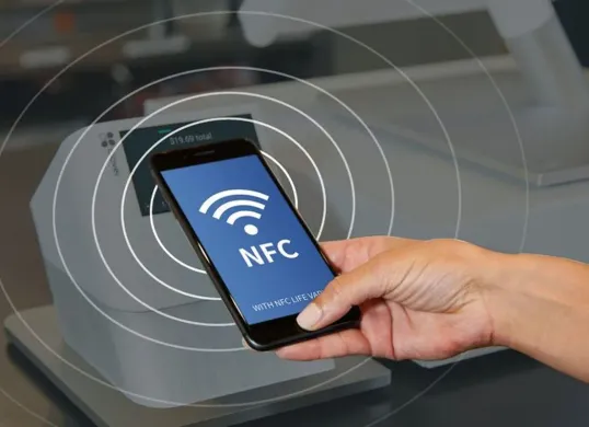 Cara mengaktifkan fitur NFC di HP Android dan iPhone untuk pakai QRIS Tap. (Sumber: Pinterest/nexqo)