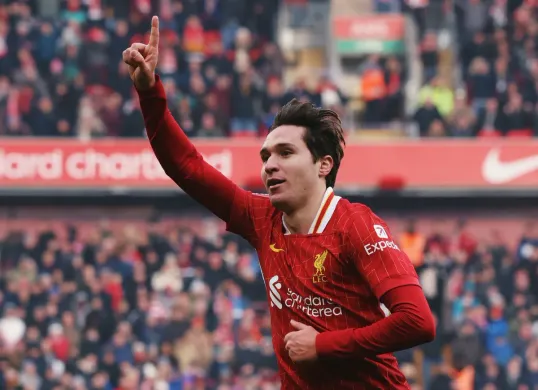Federico Chiesa diharapkan mampu menjadi penerus kegembiraan Mohamed Salah bersama dengan Liverpool. (Sumber: X/ Lloydj_19)