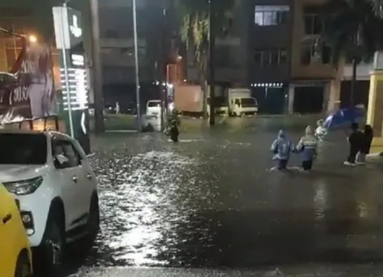 Ilustrasi, banjir di kawasan Taman Palem, Cengkareng, Jakarta Bara. (Dok Poskota)