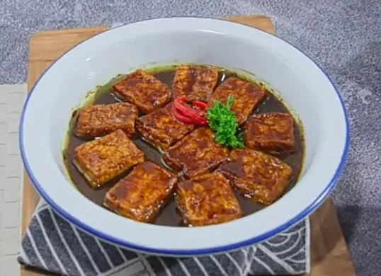 Resep tahu goreng masak kecap ala Rudy Choirudin (Sumber: Tangkap Layar YouTube/Simple Rudy)