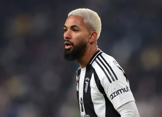 Ruben Amorim siap tambah amunisi baru Man United dengan mengincar pemain Juventus satu ini. (Sumber: X/VibesFoot)