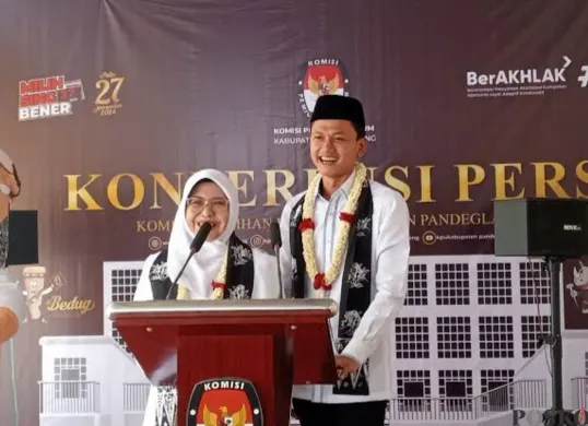 Bupati dan Wakil Bupati Pandeglang terpilih hasil Pilkada 2024, Dewi Setiani dan Iing Andri Supriadi tak ikut dilantik pada 6 Februari 2025. (Sumber: Poskota/Samsul Fatoni)