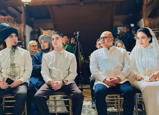 Video YouTube Ahamad Dhani yang menyinggung nama Maia Estianty banjir hujatan netizen. (Sumber: Instagram/@ahamaddhaniofficial)