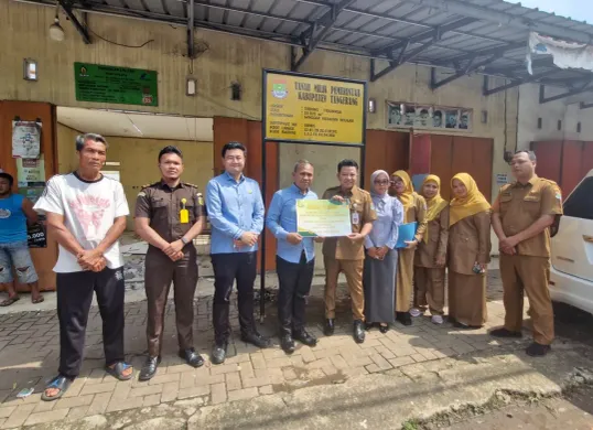 Kejaksaan Negeri Kabupaten Tangerang bersama Badan Pengelola Keuangan dan Aset Daerah (BPKAD) Kabupaten Tangerang, berhasil mengamankan aset milik Pemkab senilai Rp4 miliar dikuasai secara ilegal. (Sumber: Dok. Pemkab Tangerang)