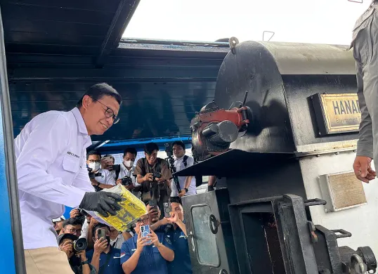 BNN RI musnahkan barang bukti narkotika jenis sabu sampai ekstasi seberat kurang lebih 600 kilogram di Palmerah, Jakarta Barat, Rabu, 2 Juli 2025. (Sumber: POSKOTA | Foto: Pandi Ramedhan)