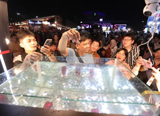 Suasanan Challenge Jakarta Fair Kemayoran 2025 di salah satu booth. (Sumber: Dok. JFK)