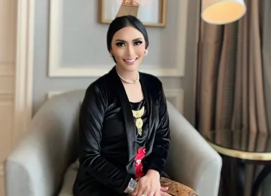 Agustina Hastarini tengah menjadi sorotan setelah surat edaran dari Kementerian Usaha Mikro, Kecil, dan Menengah (UMKM) bocor. (Sumber: Instagram/@tina.astari)