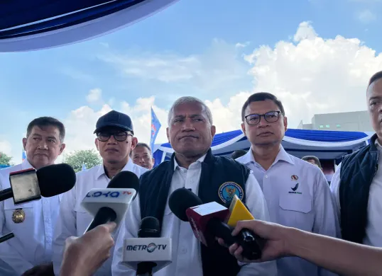 Kepala BNN RI, Marthinus Hukom, saat doorstop usai pemusnahan barang bukti narkoba di Palmerah, Jakarta Barat, Rabu, 2 Juli 2025. (Sumber: Poskota/Pandi Ramedhan)