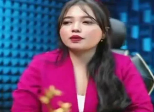 Live streamer TikTok bernama Defi Retno Winasih yang ditemukan tewas mengenaskan. (Sumber: TikTok/@justicefordefi)