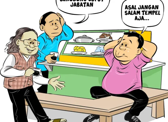 Tiga pria terlibat obrolan santai di warteg sambil menyinggung isu titipan siswa yang berujung pencopotan jabatan. Salah satu dari mereka menambahkan sindiran, “Asal jangan salam tempel aja...” (Sumber: Poskota/Arif Setiadi)