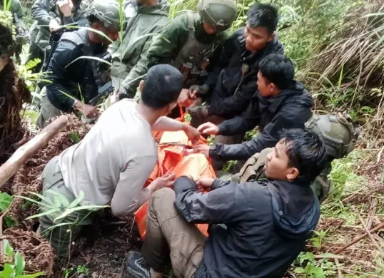 Seorang anggota KKB, Enos Tipagau, tewas diterjang peluru saat bentrok dengan Satgas Ops Damai Cartenz, di Kampung Baitapa, Distrik Sugapa, Kabupaten Intan Jaya, pada Sabtu, 5 Juli 2025. (Sumber: Dok Humas Polri)