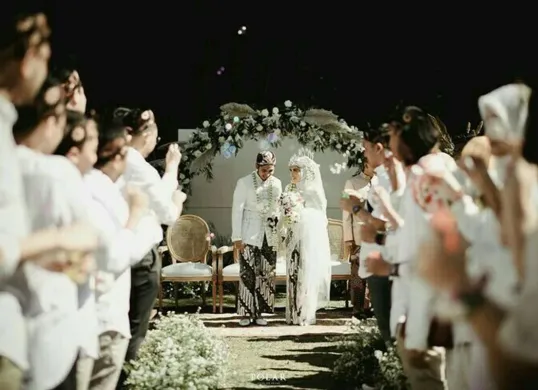Mitos jalan Pengantin Ali di Jakarta Timur (Sumber: Pinterest)