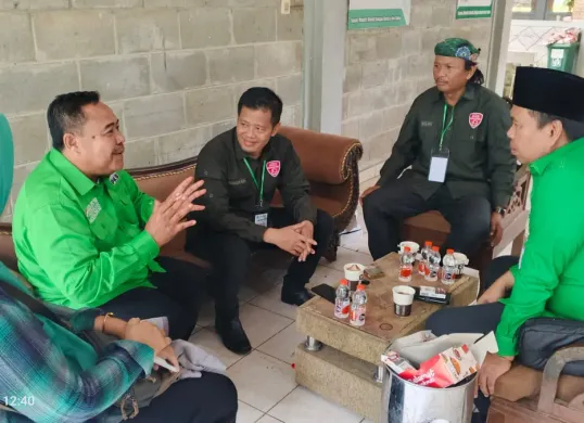 Anggota DPRD Pandeglang dari PKB, Mulyadhi saat berkumpul dengan kader PKB lainnya. (Sumber: Dokumentasi Istimewa)