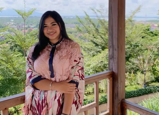 Anak sulung dari pengusaha tambang kaya raya asal Kalimantan Selatan, Haji Isam, Liana Saputri. (Sumber: Instagram/@lianajhonlin12)