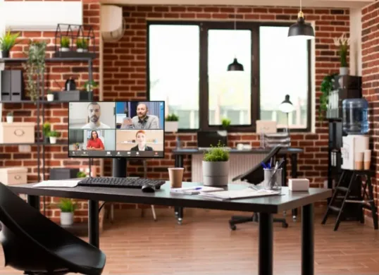Ilustrasi virtual office di Jakarta (Sumber: freepik @DC Studio)