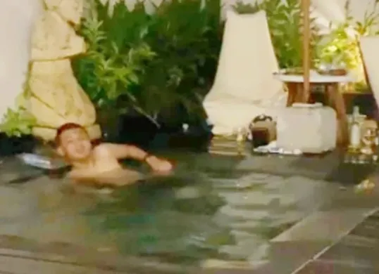 Video rekaman detik-detik terakhir sebelum Brigadir Nurhadi tewas di kolam sebuah villa di Lombok viral. (Sumber: Instagram/@fakta.indo)