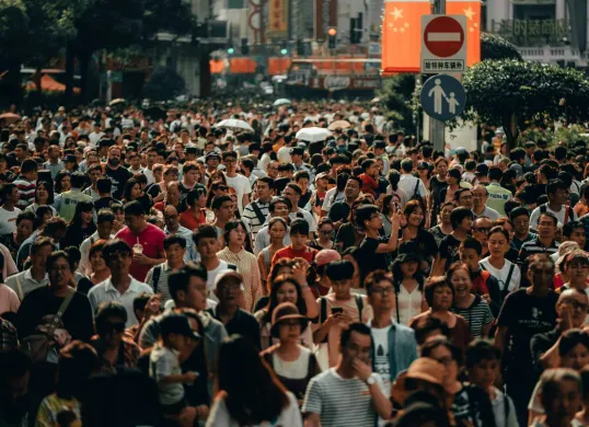 Hari Populasi Sedunia Diperingati Tiap Tanggal 11 Juli, Berikut Sejarah dan Jumlah Populasi Dunia (Sumber: Unsplash/Owen Cannon)