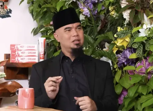 Ahmad Dhani Ancam Beberkan Fakta Mengejutkan di Balik Perceraian dengan Maia Estianty dan Pernikahannya dengan Mulan Jameela (Sumber: YouTube/Curhat Bang Denny Sumargo)