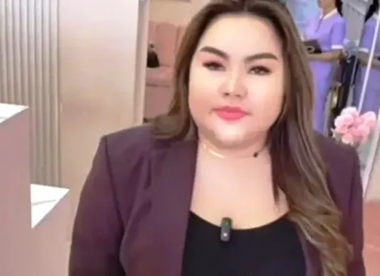 Potret Lisa Mariana.