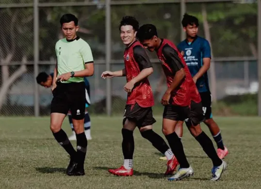 Persija Jakarta melakukan agenda pra musim melawan Persiku Kudus. (Sumber: Instagram/@persija)