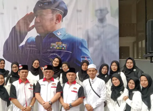 Tokoh Betawi sekaligus Komisaris Independen PT Jasa Marga Tbk, Mayjen TNI Purn H. Nachrowi Ramli memasuki usia ke-74 Tahun. Ia tegaskan untuk mengabdi bangsa dan negara. (Sumber: Dok. Pribadi)