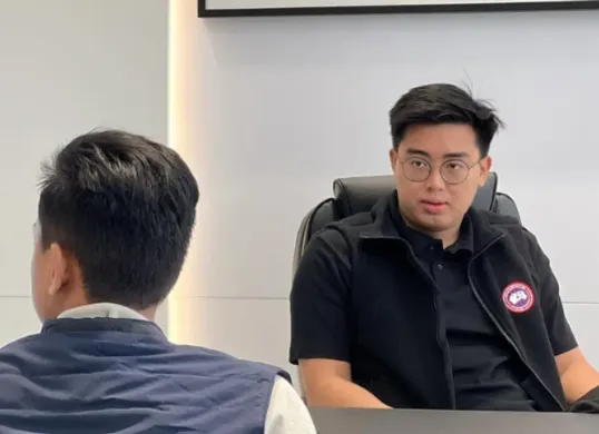 Timothy Ronald, pendiri Akademi Crypto, ungkap rahasia investasi sukses, ini penjelasan lengkapnya. (Sumber: Instagram/@timothyronaldd, @kalimasada97)