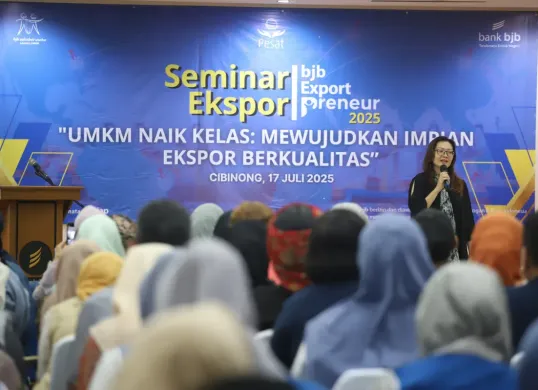 Kegiatan bjb Exportpreneur Volume 2 bertajuk "UMKM Naik Kelas: Mewujudkan Impian Ekspor Berkualitas" digelar di Kantor Cabang bank bjb Cibinong, Kabupaten Bogor, Kamis, 17 Juli 2025. (Sumber: Dok. bjb)