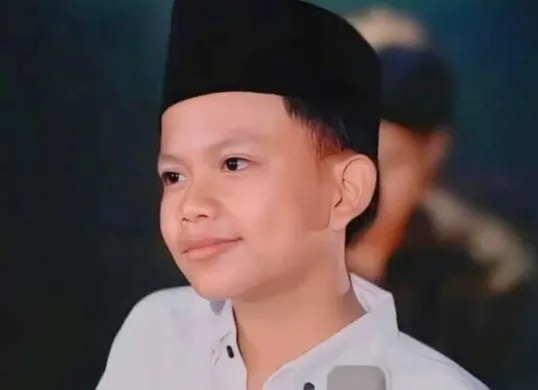 Potret penyanyi cilik, Farel Prayoga yang mengungkapkan kisah kelam masa lalunya dan mengalami kekerasan fisik serta psikis. (Sumber: Instagram/ @farel.prayoga_.official)