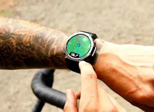 Ilustrasi smartwatch yang memiliki keakuratan GPS terbaik. (Sumber: Amazfit)