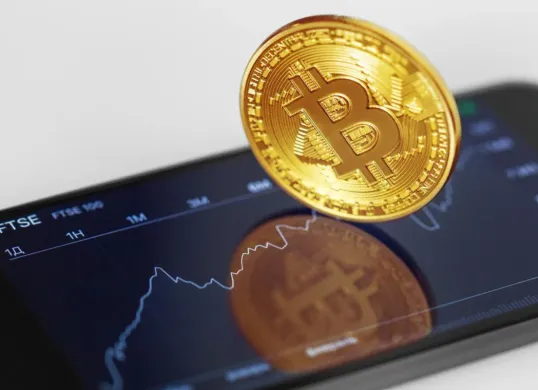 Ilustrasi exchange kripto yang terdaftar di Indonesia. (Sumber: Freepik/ fabrikasimf)