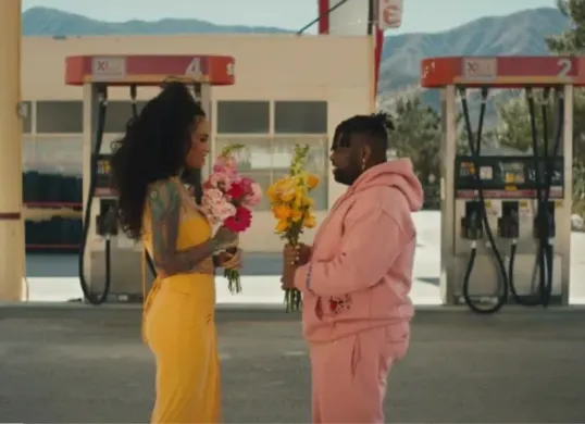 Lirik lagu At My Worst Pink Sweats (Sumber: YouTube/Pink Sweats)