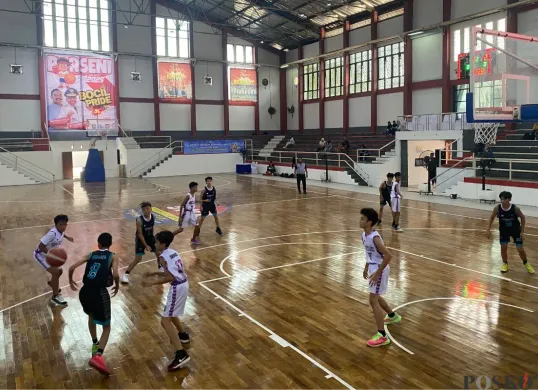 Porseni tingkat SMP se-Kota Tangerang 2025 di GOR Kota Tangerang memasuki hari kedua, Minggu, 20 Juli 2025. (Sumber: Poskota/Primayanti Juli Kumala Manalu)