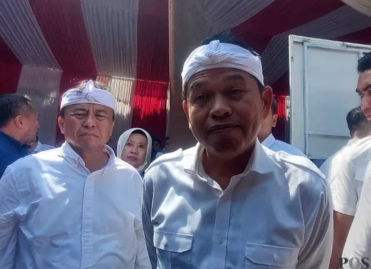 Gubernur Jabar, Dedi Mulyadi, saat menghadiri peluncuran Koperasi Desa Merah Putih di Hambalang, Kabupaten Bogor, Senin, 21 Juli 2025. (Sumber: POSKOTA | Foto: Sekar Putri Andini)