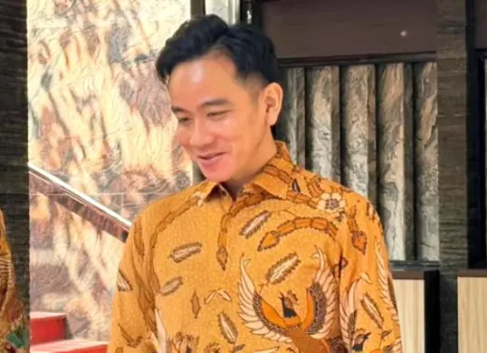 Potret Wakil Presiden, Gibran Rakabuming Raka yang disorot warganet usai gunakan lagu grup band Perunggu tanpa kredit pencipta lagunya. (Sumber: Instagram/@gibran_rakabuming)