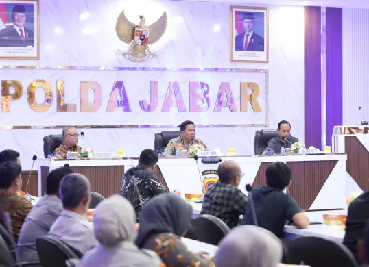 bank bjb kolaborasi BP Tapera sosilaisasi KPR FLPP untuk anggota Polri di Polda Jawa Barat, Bandung. (Sumber: Dok. bank bjb)