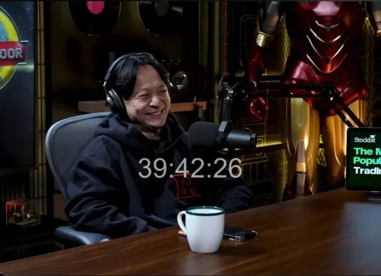 DJ Bravy dalam podcast Deddy Corbuzier, sebut siap jadi sosok ayah untuk anak Erika Carlina. (Sumber: tangkapan layar)