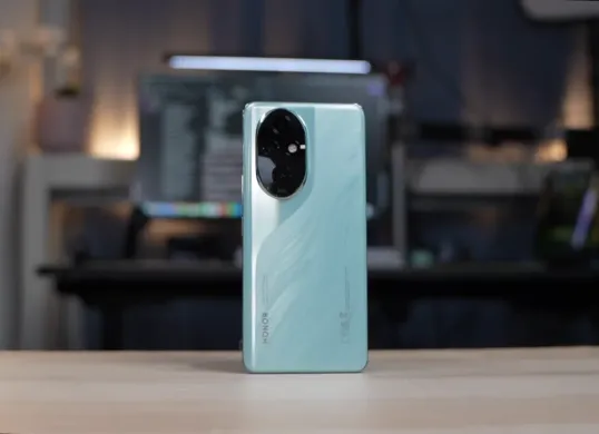Spesifikasi Honor 200 Pro Smartphone Flagship dengan Harga Terjangkau (Sumber: YouTube/Youtuber Cupu)