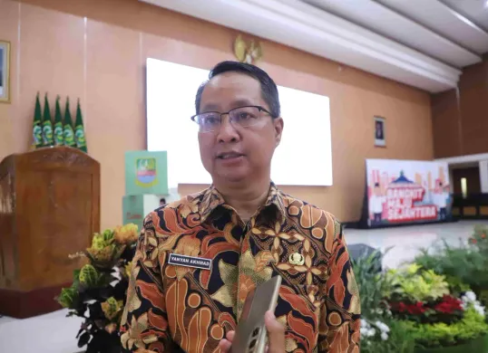 Kepala Dinas Komunikasi, Informatika, Persandian dan Statistik (Diskominfosantik) Kabupaten Bekasi, Yan Yan Akhmad Kurnia (Sumber: Dok. Pemkab Bekasi)
