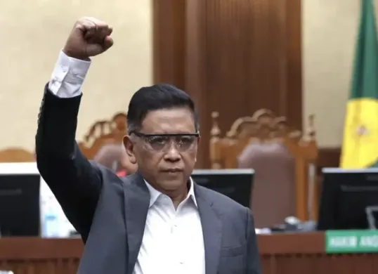 Vonis 3,5 Tahun untuk Hasto Kristiyanto: Awan Gelap Menyelimuti PDIP? (Sumber: Instagram/@JohnSitorus8)
