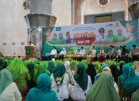 Gubernur Jakarta Pramono Anung saat menyampaikan sambutan pada acara Harlah Ke-79 Muslimat NU, di Masjid Istiqlal, Jakarta Pusat, Sabtu, 26 Juli 2025. (Sumber: Poskota/M. Tegar Jihad)