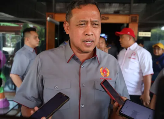 Wali Kota Bekasi, Tri Adhianto seusai Rapat Kerja KONI Kota Bekasi Tahun 2025 di Balai Patriot, Sabtu, 26 Juli 2025. (Sumber: Dok. Pemkot Bekasi)