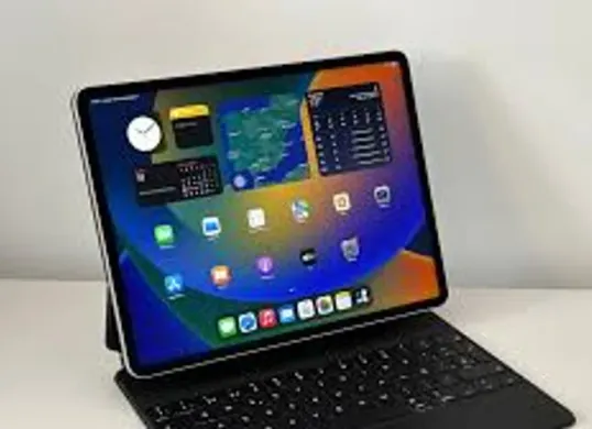 Performa Ngebut, Baterai Awet! Ini Daftar Tablet Terbaik 2025 untuk Kerja Tanpa Hambatan (Sumber: Pinterest)