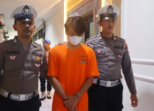 Christiano Tarigan ditetapkan sebagai tersangka atas kasus kecelakaan maut di Jalan Palagan. Terungkap plat nomor sengaja diganti. (Sumber: Tribrata News)