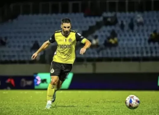 Luciano Guaycochea, eks pemain Perak FC, saat merayakan gol di Liga Super Malaysia musim 2024/25. Dikabarkan tengah didekati Persib Bandung sebagai rekrutan baru musim depan. (Sumber: Instagram/@luchoguayco)