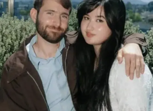 Ini Pekerjaan Asher Novkov Bloom, Suami Stephanie Poetri yang Menikah di Los Angeles (Sumber: Tiktok/@blue.sky1353)