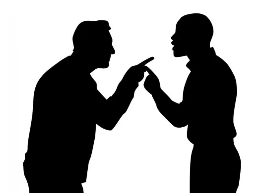 Bahaya menanggapi debt collector pinjol (Sumber: PxHere)