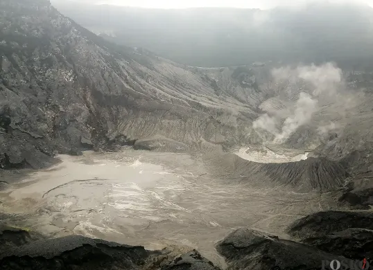 Kondisi kawah di Gunung Tangkuban Parahu pada Selasa, 3 Juni 2025. (Sumber: POSKOTA | Foto: Gatot Poedji Utomo)