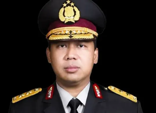 Profil Irjen Rudi Darmoko yang disebut bakal menggantikan Kapolri Irjen Pol Listyo Sigit Prabowo. (Sumber: tribratanewsntt)